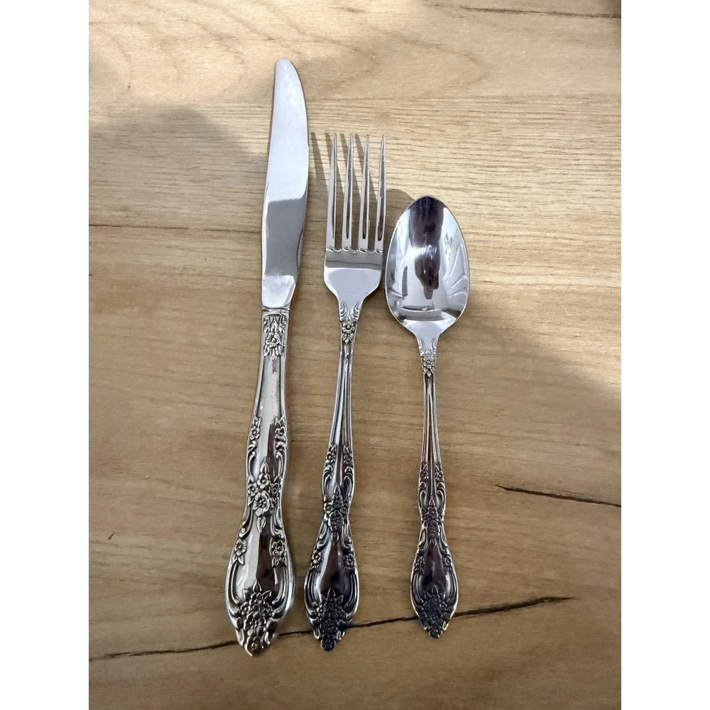 Oneida Stainless Flatware - WORDSWORTH -  3 Pieces NEW‎
